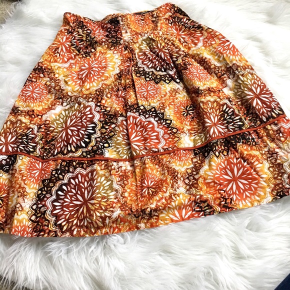 Like new Tribal print skirt - Picture 3 of 6